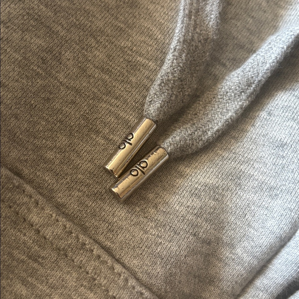 ALO Yoga Women's Light Gray Zip-Up Hoodie - Picture 5 of 7